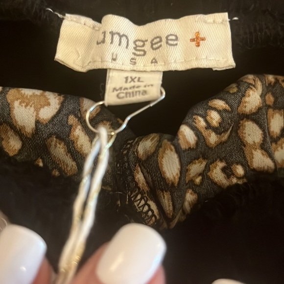 NWT Umgee shorts 1x stretch drawstring animal print black plus size pull on soft - Picture 4 of 6